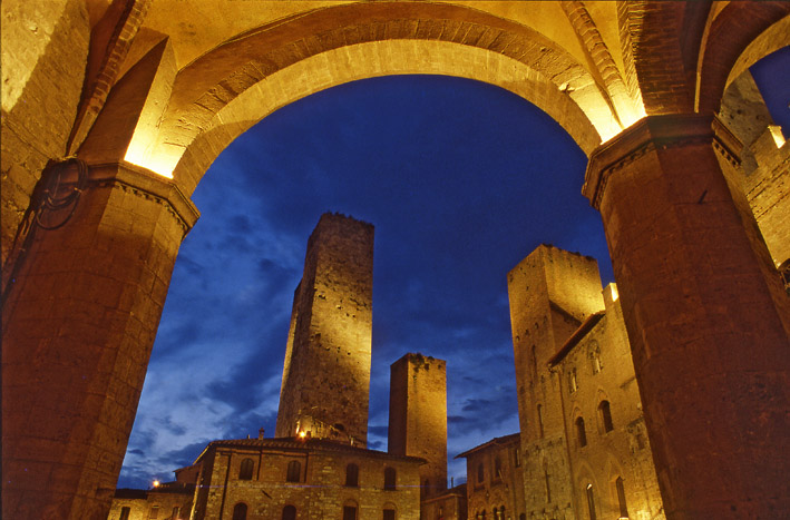 Photo:  San Gimignano night